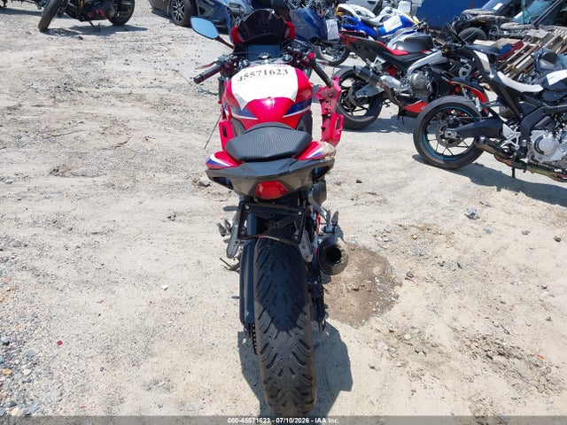 45571623 :رقم المزاد ، MLHPC7054S5100633 vin ، 2025 Honda Cbr500 Ra مزاد بيع