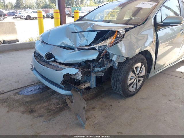 Toyota Prius Three 2016 JTDKARFUXG3520705 Image 6
