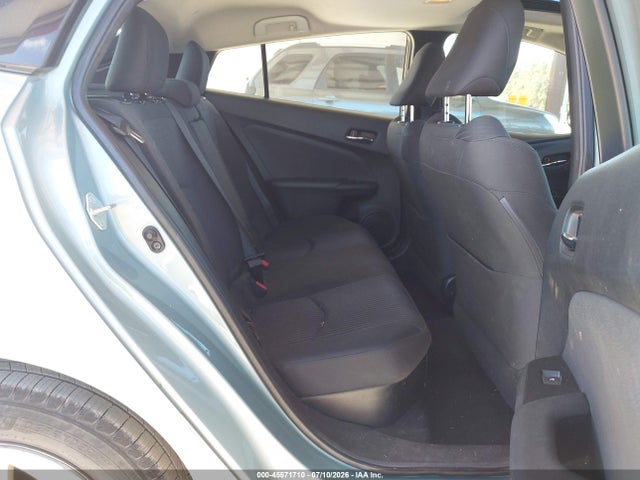 Toyota Prius Three 2016 JTDKARFUXG3520705 Image 8