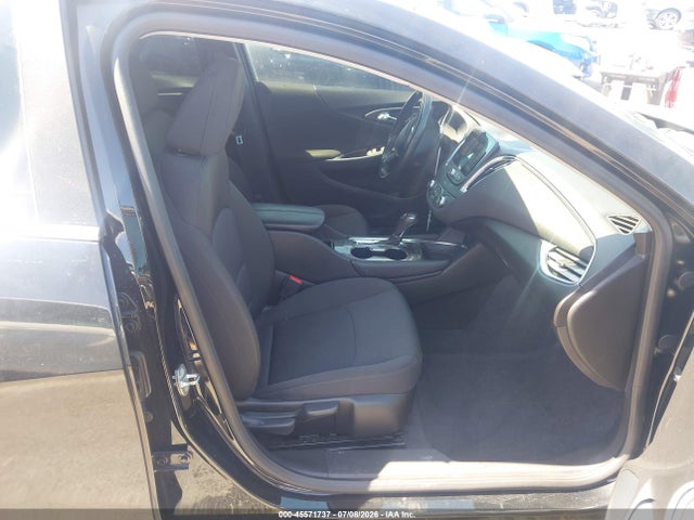 Chevrolet MALIBU LT 2018 1G1ZD5ST0JF215076 Image 5