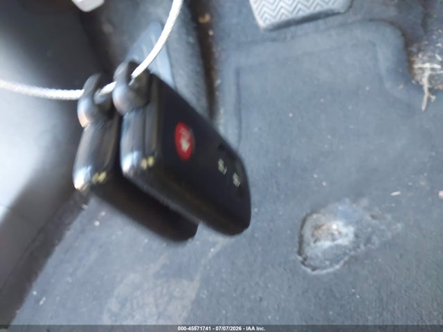 2013 Toyota Prius V Three მანქანა იყიდება აუქციონზე, vin: JTDZN3EU7D3215921, აუქციონის ნომერი: 45571741