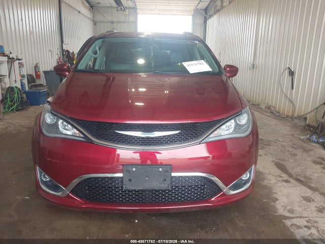 Продаж на аукціоні авто 2017 Chrysler Pacifica Touring-l Plus, vin: 2C4RC1EGXHR510576, номер лоту: 45571782
