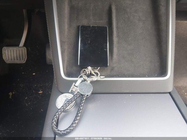 7SAYGDEE3TF607481 Tesla Model Y All-wheel Drive/long Range Launch Series/premium All-wheel Drive