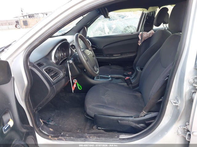 2012 Chrysler 200 Lx მანქანა იყიდება აუქციონზე, vin: 1C3CCBAB6CN317373, აუქციონის ნომერი: 45571842