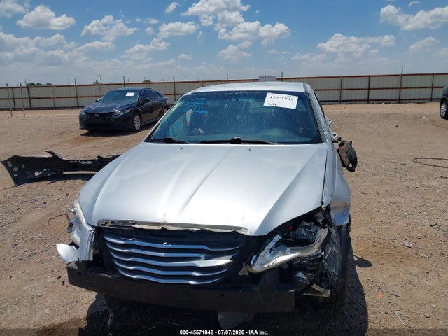2012 Chrysler 200 Lx მანქანა იყიდება აუქციონზე, vin: 1C3CCBAB6CN317373, აუქციონის ნომერი: 45571842
