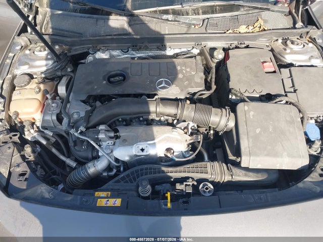 WDD3G4EB3KW006374 Mercedes-Benz A 220