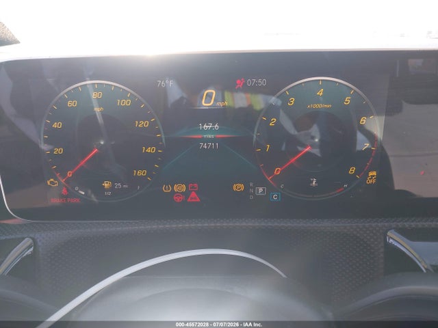 WDD3G4EB3KW006374 Mercedes-Benz A 220