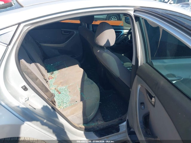 Продажа на аукционе авто 2015 Hyundai Elantra Se, vin: 5NPDH4AE6FH618947, номер лота: 45572158