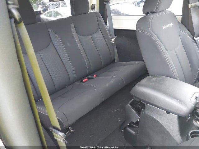 45572188 :رقم المزاد ، 1C4AJWBG4JL852415 vin ، 2018 Jeep Wrangler Jk Sahara 4x4 مزاد بيع