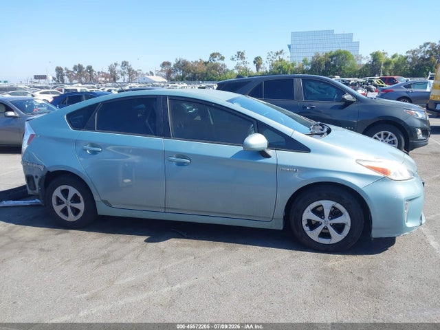 Toyota Prius Two 2015 JTDKN3DU2F1881599 Image 14