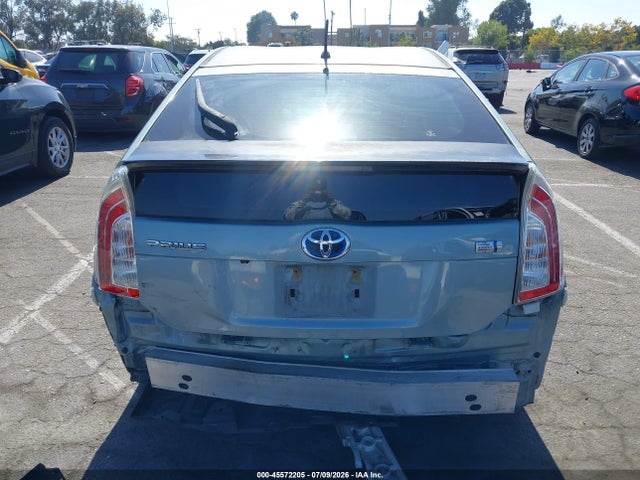Toyota Prius Two 2015 JTDKN3DU2F1881599 Image 17