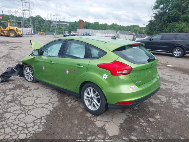 Ford FOCUS SE 2018 1FADP3K24JL307156 Image 3