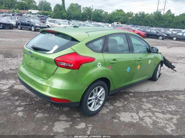 Ford FOCUS SE 2018 1FADP3K24JL307156 Image 4