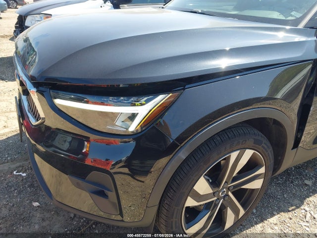 Продажа на аукционе авто 2023 Volvo Xc40 B5 Plus Bright Theme, vin: YV4L12UN2P2107395, номер лота: 45572255