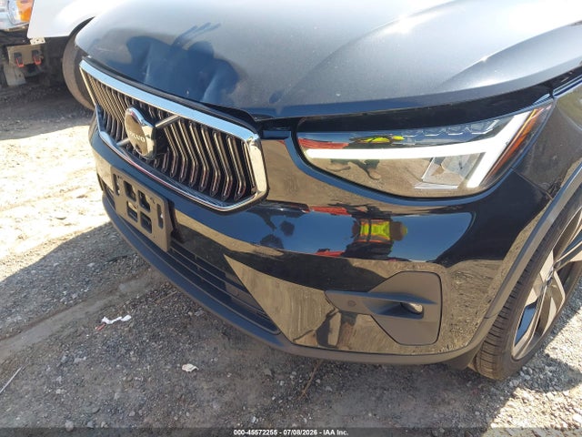 Продажа на аукционе авто 2023 Volvo Xc40 B5 Plus Bright Theme, vin: YV4L12UN2P2107395, номер лота: 45572255