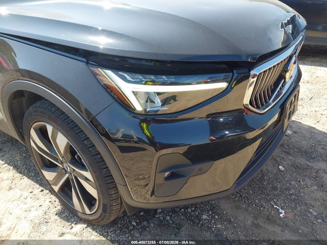 Продажа на аукционе авто 2023 Volvo Xc40 B5 Plus Bright Theme, vin: YV4L12UN2P2107395, номер лота: 45572255