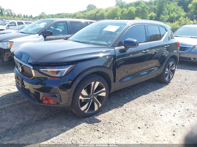 Продажа на аукционе авто 2023 Volvo Xc40 B5 Plus Bright Theme, vin: YV4L12UN2P2107395, номер лота: 45572255