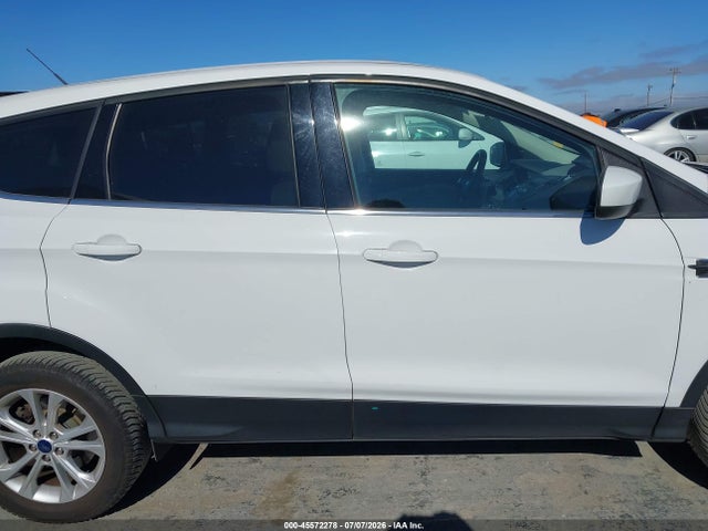 Ford ESCAPE SE 2017 1FMCU9G95HUA23655 Image 13