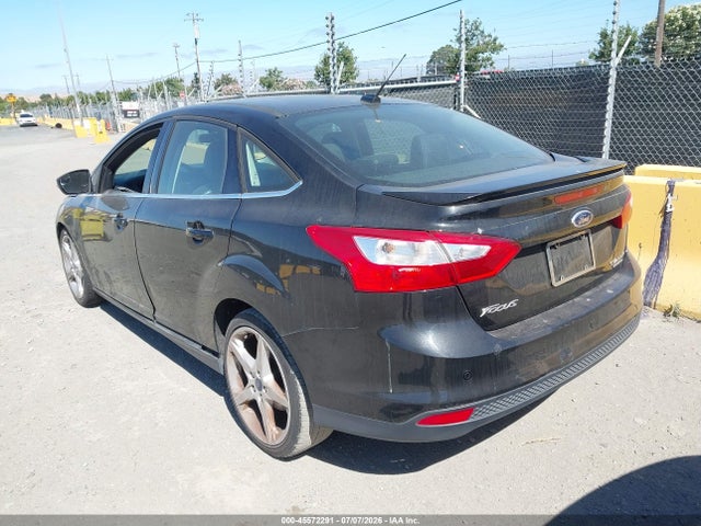 2013 Ford Focus Titanium მანქანა იყიდება აუქციონზე, vin: 1FADP3J2XDL117044, აუქციონის ნომერი: 45572291