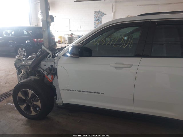 Продаж на аукціоні авто 2022 Jeep Grand Cherokee 4xe Limited 4x4, vin: 1C4RJYB62N8777731, номер лоту: 45572306