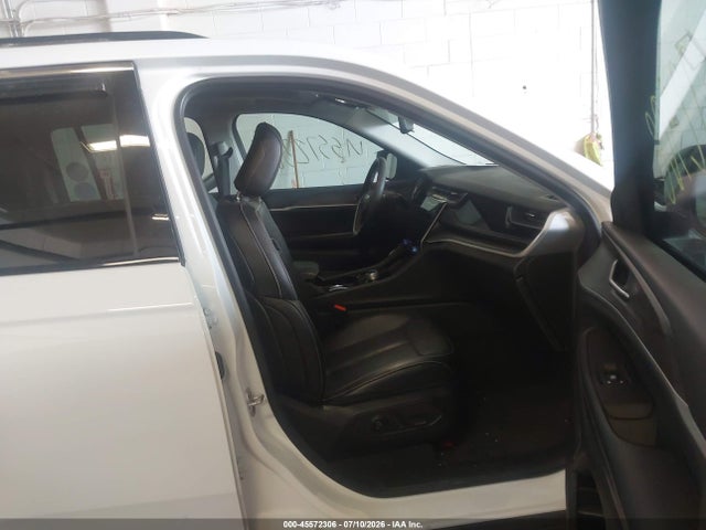 Продаж на аукціоні авто 2022 Jeep Grand Cherokee 4xe Limited 4x4, vin: 1C4RJYB62N8777731, номер лоту: 45572306