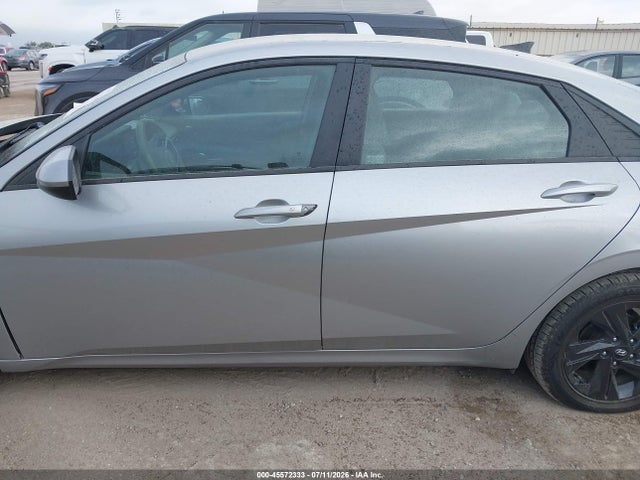 2021 Hyundai Elantra Sel მანქანა იყიდება აუქციონზე, vin: 5NPLM4AG8MH013656, აუქციონის ნომერი: 45572333