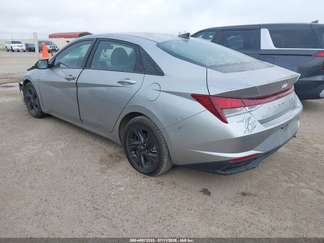 2021 Hyundai Elantra Sel მანქანა იყიდება აუქციონზე, vin: 5NPLM4AG8MH013656, აუქციონის ნომერი: 45572333
