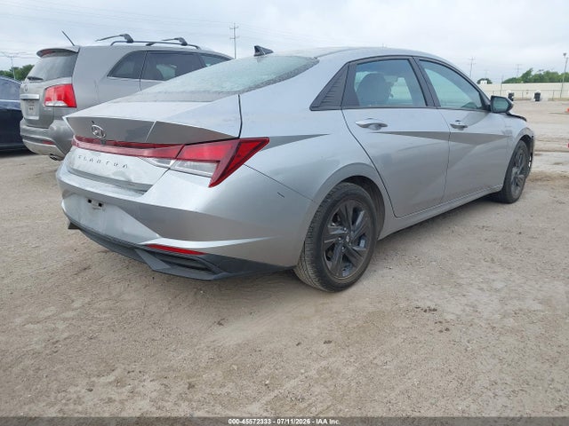 2021 Hyundai Elantra Sel მანქანა იყიდება აუქციონზე, vin: 5NPLM4AG8MH013656, აუქციონის ნომერი: 45572333