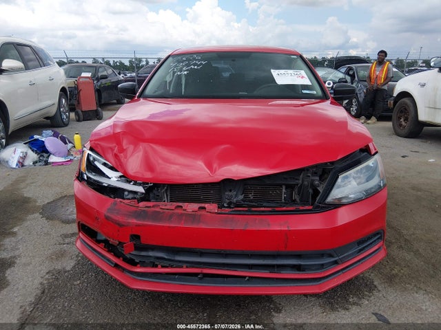 2015 Volkswagen Jetta 2.0l S მანქანა იყიდება აუქციონზე, vin: 3VW2K7AJXFM402744, აუქციონის ნომერი: 45572365