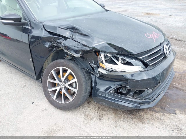 2017 Volkswagen Jetta 1.4t Se მანქანა იყიდება აუქციონზე, vin: 3VWDB7AJXHM275277, აუქციონის ნომერი: 45572375
