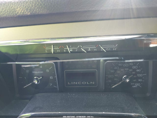 5LMJJ3J59EEL05710 Lincoln NAVIGATOR L