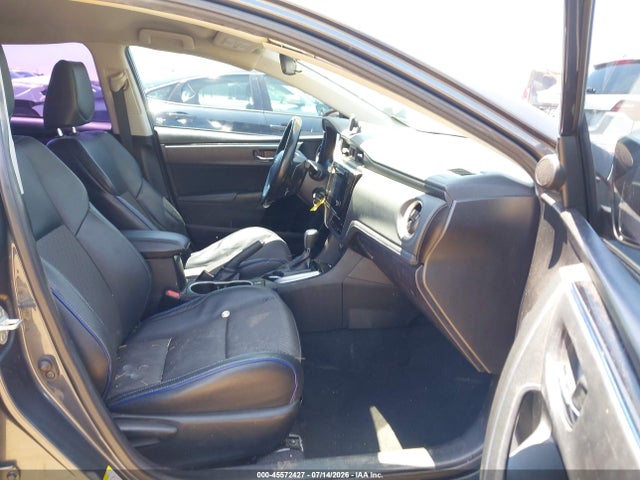 Toyota COROLLA SE 2018 5YFBURHEXJP849724 Image 5