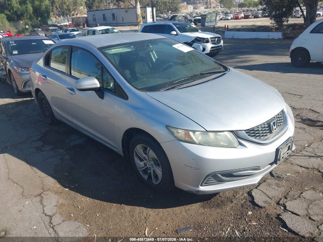 2015 2HGFB2F59FH551455 main image