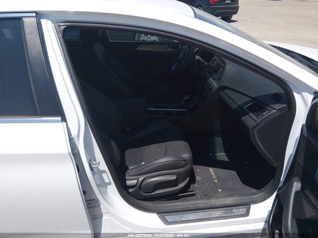 2015 Hyundai Sonata Sport 2.0t მანქანა იყიდება აუქციონზე, vin: 5NPE34AB7FH199337, აუქციონის ნომერი: 45572526