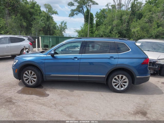 Продажа на аукционе авто 2018 Volkswagen Tiguan 2.0t Se/2.0t Sel, vin: 3VV2B7AX8JM141163, номер лота: 45572543