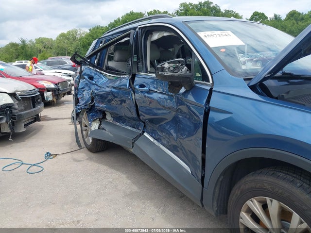 Продажа на аукционе авто 2018 Volkswagen Tiguan 2.0t Se/2.0t Sel, vin: 3VV2B7AX8JM141163, номер лота: 45572543