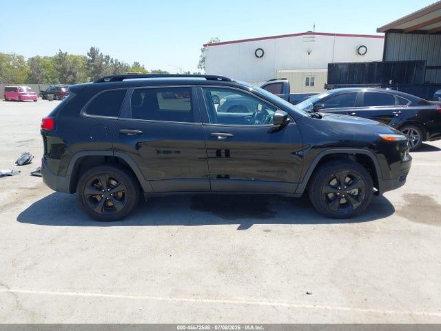 1C4PJLASXHW592982 Jeep Cherokee Altitude