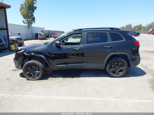 1C4PJLASXHW592982 Jeep Cherokee Altitude