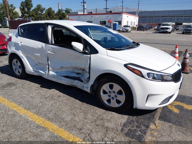KIA FORTE LX 2017 KNAFK5A80H5668088 Image 1