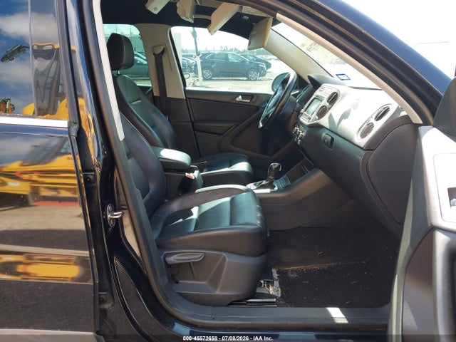 Aukcja sprzedaży 2011 Volkswagen Tiguan Se, vin: WVGAV7AX8BW558071, numer aukcji: 45572658