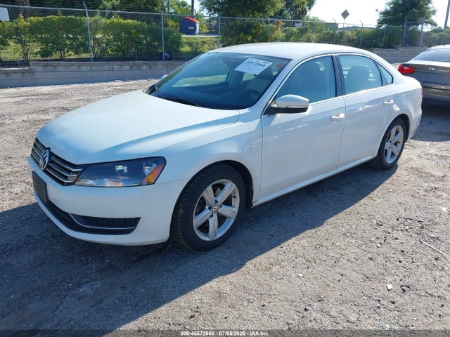 Продажа на аукционе авто 2014 Volkswagen Passat 1.8t Se, vin: 1VWBT7A3XEC121204, номер лота: 45572668