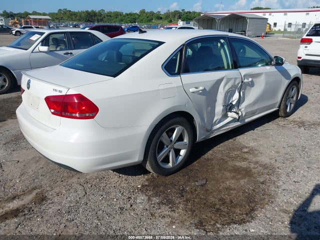 Продажа на аукционе авто 2014 Volkswagen Passat 1.8t Se, vin: 1VWBT7A3XEC121204, номер лота: 45572668