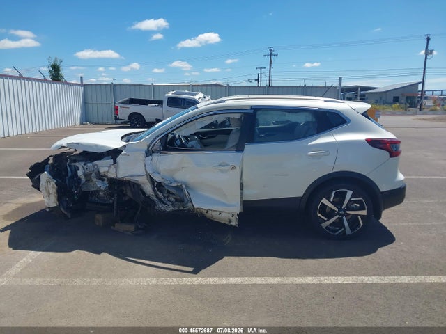 45572687 :رقم المزاد ، JN1BJ1CW4NW494592 vin ، 2022 Nissan Rogue Sport Sl Awd Xtronic Cvt مزاد بيع