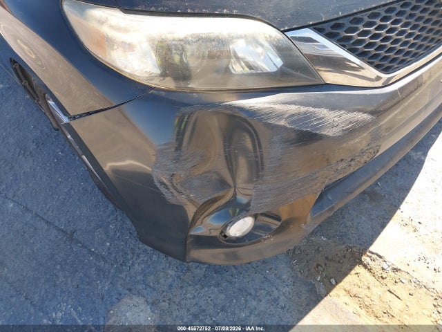 5TDXK3DC2ES500177 Toyota Sienna Se 8 Passenger
