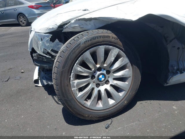 2009 Bmw 328i მანქანა იყიდება აუქციონზე, vin: WBAPH77579NL81666, აუქციონის ნომერი: 45572820
