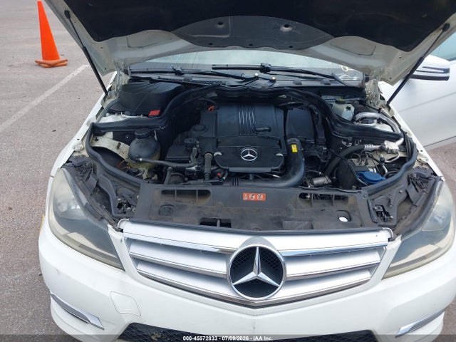 Продажа на аукционе авто 2012 Mercedes-benz C 250 Sport, vin: WDDGF4HB3CA611977, номер лота: 45572833