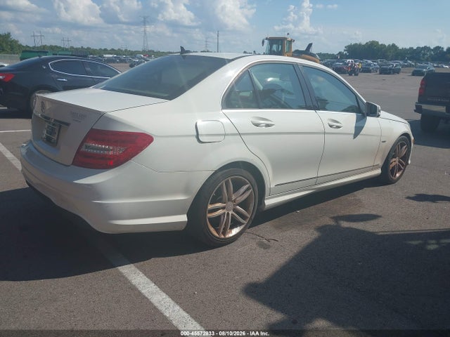 Продажа на аукционе авто 2012 Mercedes-benz C 250 Sport, vin: WDDGF4HB3CA611977, номер лота: 45572833