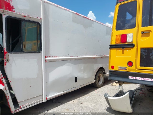 Продаж на аукціоні авто 2005 Freightliner Chassis M Line Walk-in Van, vin: 4UZAAPBW65CU60308, номер лоту: 45572838