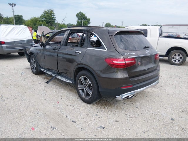 Auction sale of the 2018 Mercedes-benz Glc 300 4matic, vin: WDC0G4KB3JV107978, lot number: 45572839