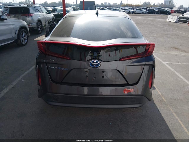 JTDKARFP6H3057053 Toyota Prius Prime Premium